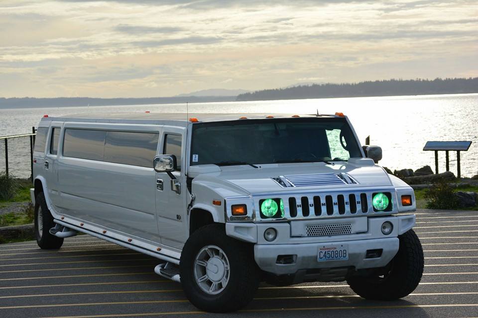 Book Stretched Hummer Limo in Seattle